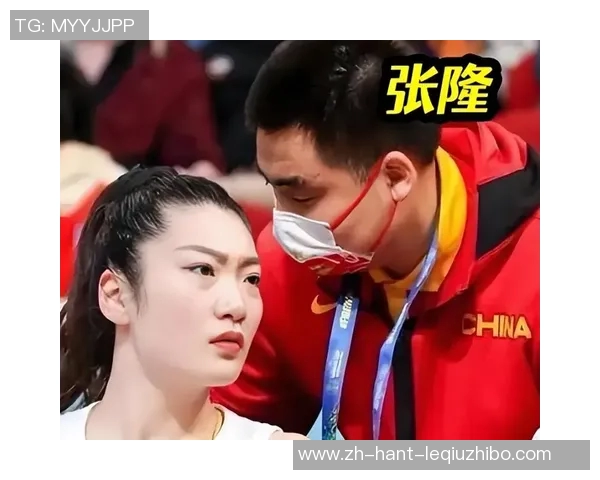 帅哥身份大揭秘李梦互动引发热议年龄大一岁颜值超越张隆